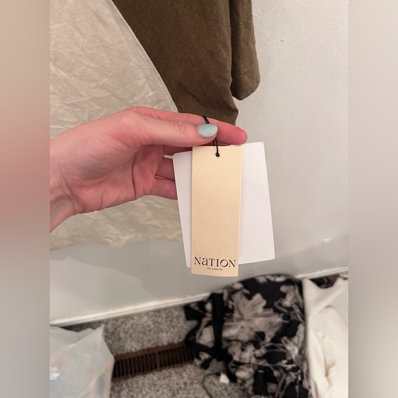 Nation LA Bobbie Baseball Tee in Capers Size Large NWT - Picture 3 of 5